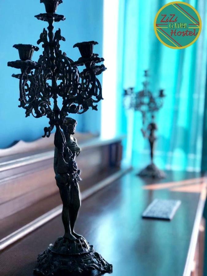 Zizi Central Hostel ワルシャワ エクステリア 写真